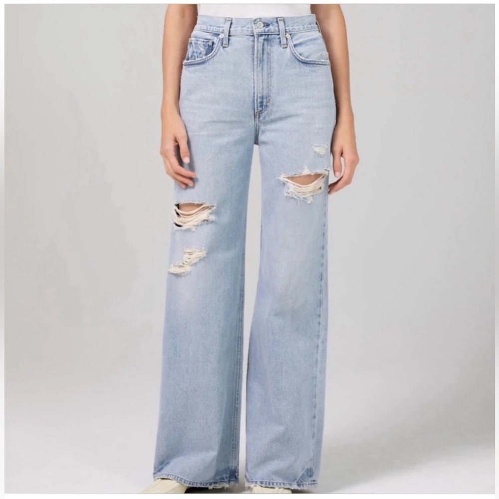 Citizens Of Humanity Light Blue Denim distressed Paloma jeans